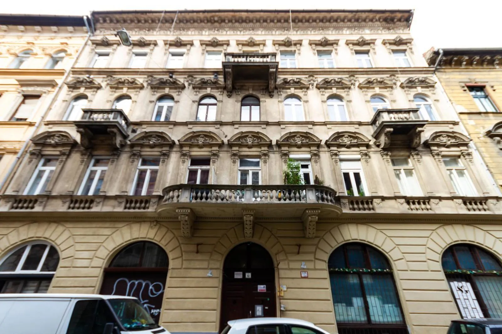 Bee-Happy Apartment Downtown Budapest